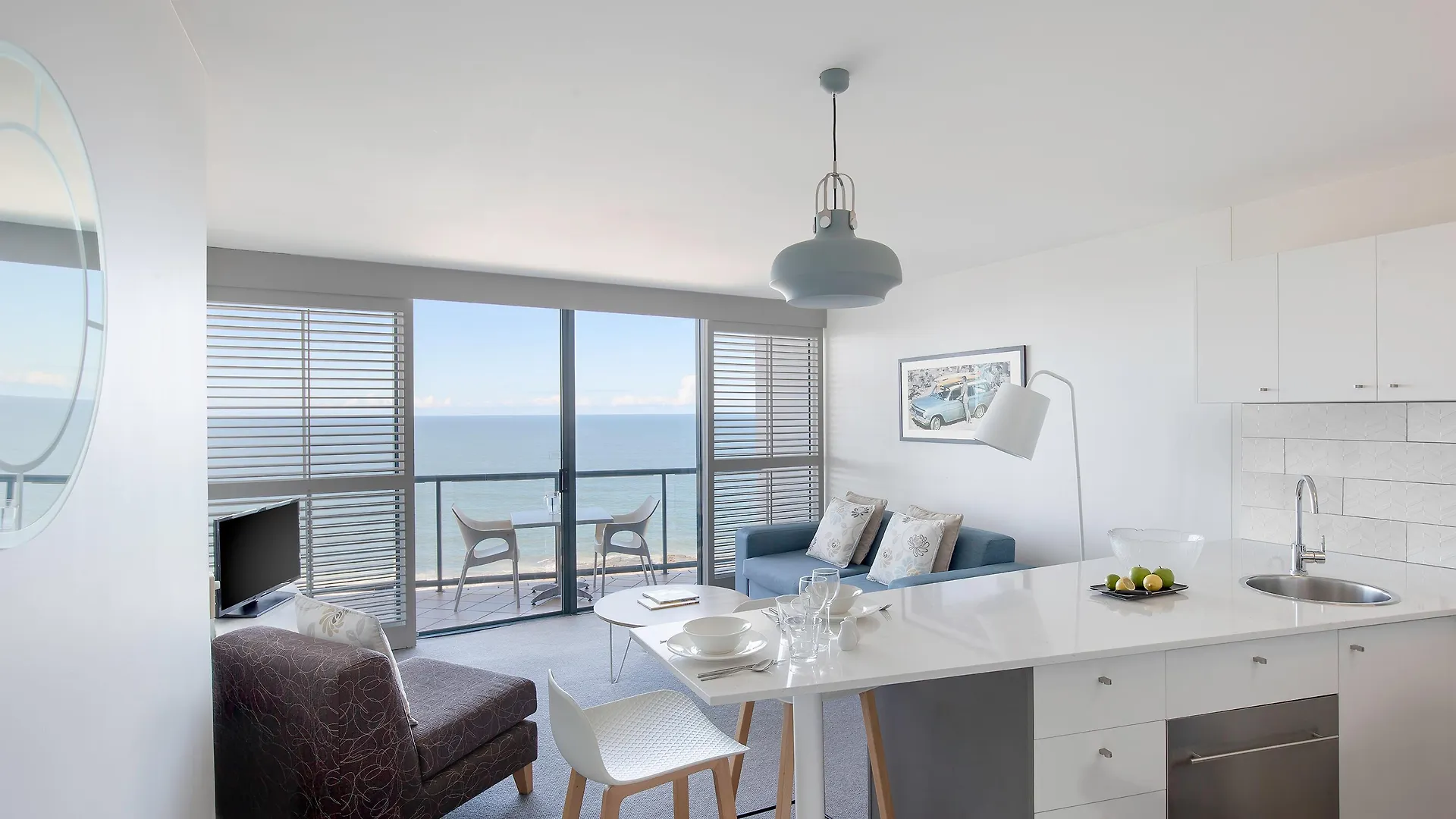 Mantra Mooloolaba Beach 4*,