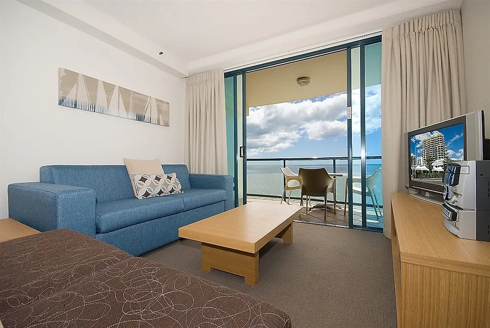 Mantra Mooloolaba Beach 4*,
